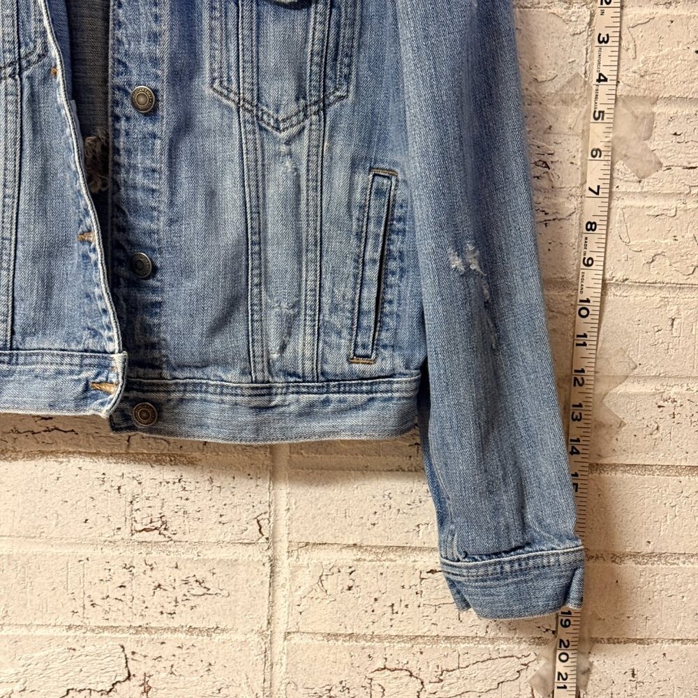 American Eagle Embroidered Denim Jacket Distressed Floral Jean Jacket - Picture 5 of 12